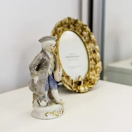 Little Paris Boutique *